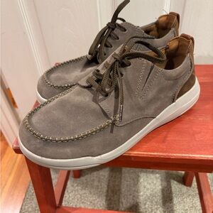 Clarks Men's Gray and Brown Loafers